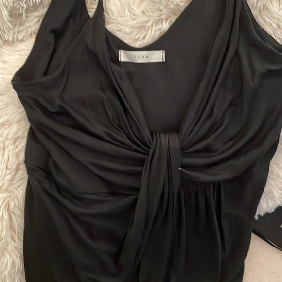 Asymmetrical black dress - Picture 5 of 5